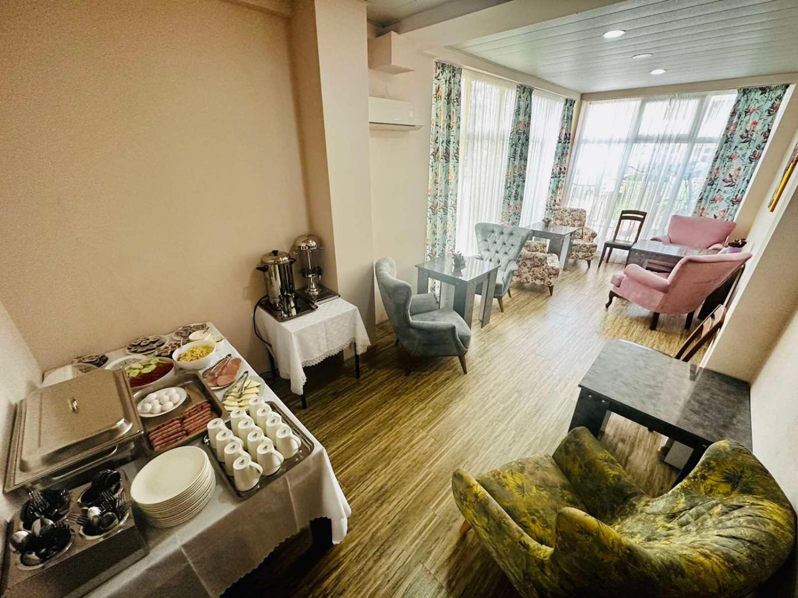 Hotel Crown Ureki Bagian luar foto