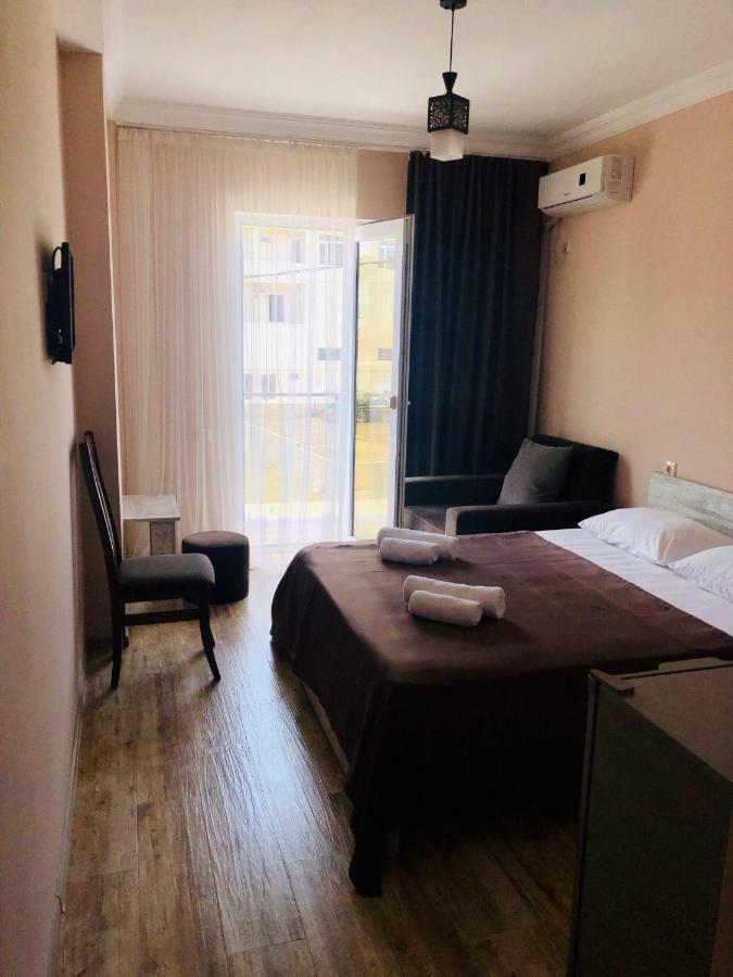 Hotel Crown Ureki Bagian luar foto